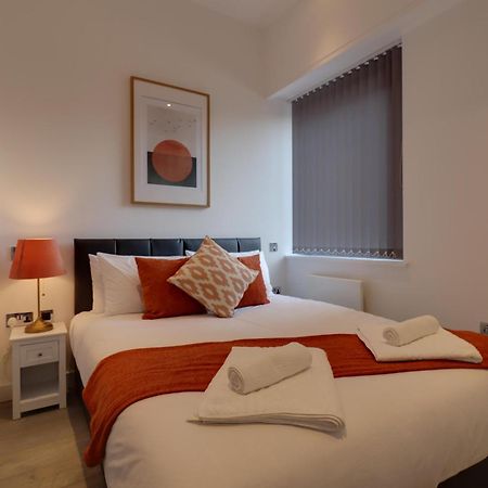 La Casa Suites 斯劳 外观 照片